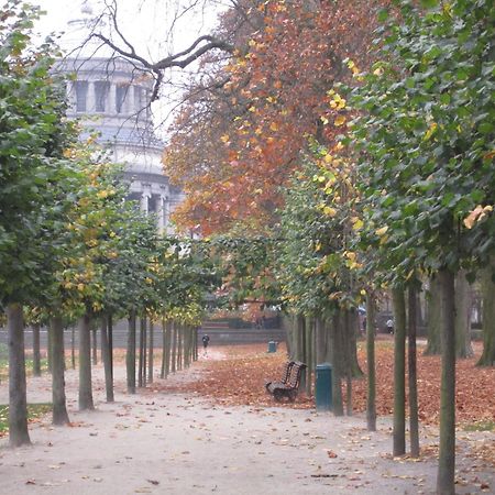 B&B A Cote Du Cinquantenaire Etterbeek Exterior foto
